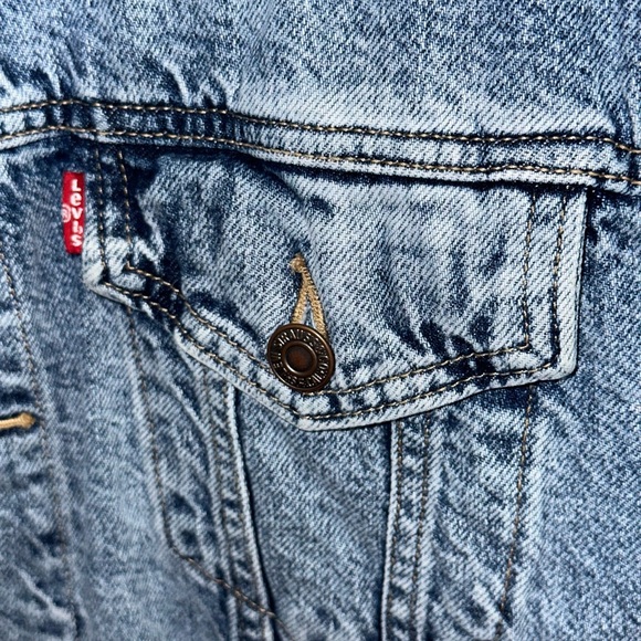 Levi Jean Jacket - Picture 6 of 8